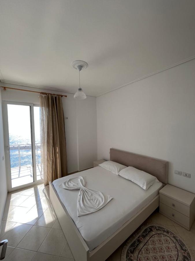 Diamond Sea Sarandë